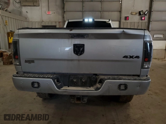 2018 Ram 3500 SLT with VIN 3C63R3HL6JG423138, listed as a Copart auction lot 43738355 with 171,592 mi miles and Salvage Title. Bid and sale history available at carsss.com. Image 6.