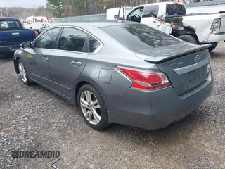 2015 Nissan Altima SL with VIN 1N4BL3AP3FC454656, listed as a IAAI auction lot 41901757 with 107,491 mi miles and . Bid and sale history available at carsss.com. Image 3.