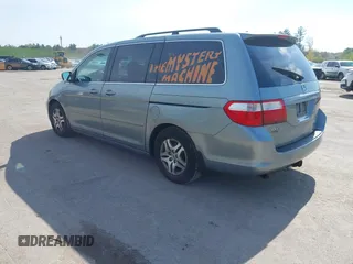 2006 Honda Odyssey EX-L with VIN 5FNRL38656B120539, listed as a IAAI auction lot 42190857 with 242,152 mi miles. Bid and sale history available at carsss.com. Image 3.