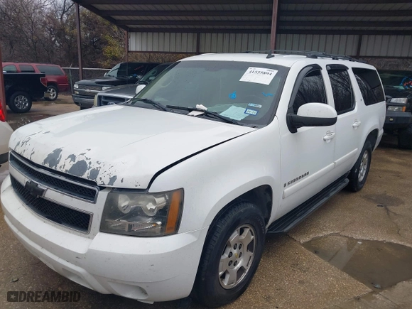 2007 Chevrolet Suburban LT with VIN 3GNFC16007G185565, listed as a IAAI auction lot 41555894 with 1 mi miles. Bid and sale history available at carsss.com. Image 2.