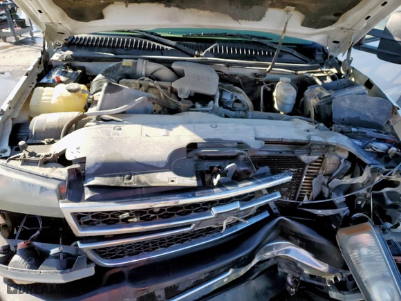 2006 Chevrolet Silverado 3500 SRW Wrk Trk with VIN 1GCHK33D76F220366, listed as a Copart auction lot 88126435 with 263,384 mi miles and Salvage Title. Bid and sale history available at carsss.com. Image 12.