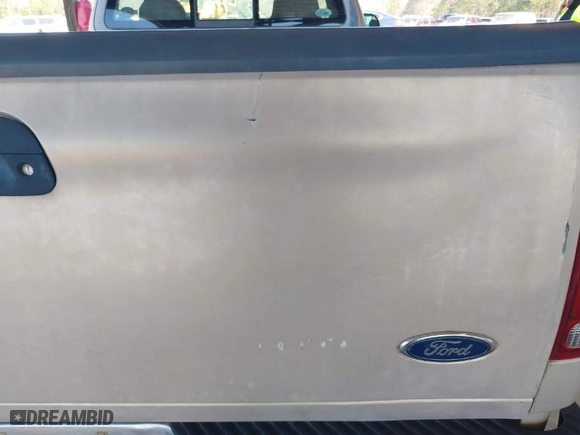 1998 Ford F-150 Standard with VIN 1FTZF1768WNA89026, listed as a IAAI auction lot 41673720 with 140,505 mi miles. Bid and sale history available at carsss.com. Image 6.
