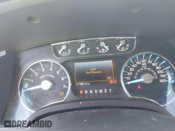 2011 Ford F-150 XL with VIN 1FTFX1EF3BFD22933, listed as a IAAI auction lot 41622728 with 171,661 mi miles. Bid and sale history available at carsss.com. Image 7.