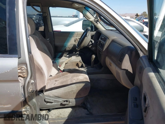2000 Mitsubishi Montero LS z VIN JA4MT31HXYP020087, wystawiony jako IAAI lot #41540609 z przebiegiem 262 474 mil mil oraz . Historia ofert i sprzedaży dostępna na DreamBid. Obrazek 5.