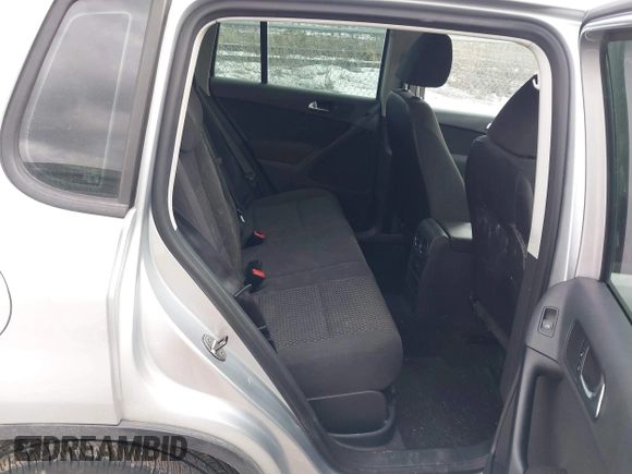 2011 Volkswagen Tiguan SEL with VIN WVGBV7AX5BW502741, listed as a IAAI auction lot 41441949 with 106,700 mi miles and . Bid and sale history available at DreamBid. Image 8.