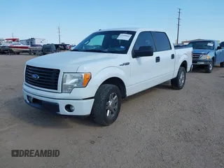 2014 Ford F-150 XL z VIN 1FTEW1CM8EKE54002, wystawiony jako IAAI lot #42599866 z przebiegiem 88 472 mil mil oraz . Historia ofert i sprzedaży dostępna na DreamBid. Obrazek 17.