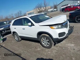 2011 Kia Sorento LX with VIN 5XYKT3A19BG101768, listed as a IAAI auction lot 41879055 with 147,902 mi miles. Bid and sale history available at carsss.com. Image 12.