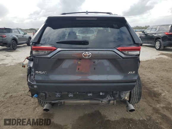 2022 Toyota RAV4 XLE with VIN JTMW1RFV6ND089457, listed as a Copart auction lot 47178465 with 43,850 mi miles and Salvage Title. Bid and sale history available at carsss.com. Image 6.