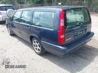 2000 Volvo V70 with VIN YV1LW61J7Y2650265, listed as a IAAI auction lot 42618821 with 234,931 mi miles and . Bid and sale history available at DreamBid. Image 3.