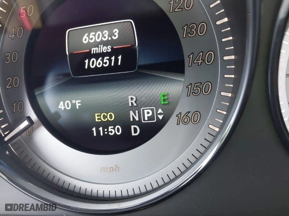 2014 Mercedes-Benz GLK-Class GLK 350 with VIN WDCGG5HB0EG240879, listed as a IAAI auction lot 41618747 with 106,511 mi miles. Bid and sale history available at carsss.com. Image 15.