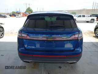 2020 Lincoln Nautilus Reserve z VIN 2LMPJ6K90LBL12252, wystawiony jako IAAI lot #42055207 z przebiegiem 52 202 mil mil oraz . Historia ofert i sprzedaży dostępna na DreamBid. Obrazek 17.