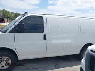 2018 Chevrolet Express Cargo with VIN 1GCWGAFP0J1342902, listed as a IAAI auction lot 42055292 with 98,297 mi miles and . Bid and sale history available at DreamBid. Image 13.