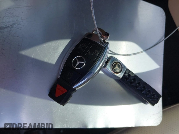 2014 Mercedes-Benz GLK 350 with VIN WDCGG8JB4EG310508, listed as a IAAI auction lot 42113403 with 125,859 mi miles and . Bid and sale history available at DreamBid. Image 11.