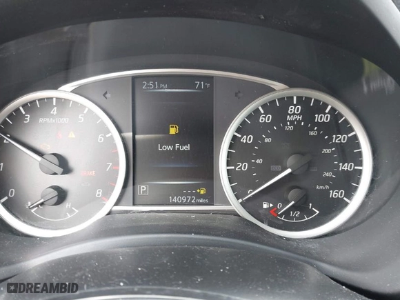 2017 Nissan Sentra SV with VIN 3N1AB7AP3HL710367, listed as a IAAI auction lot 41844066 with 140,972 mi miles. Bid and sale history available at carsss.com. Image 7.
