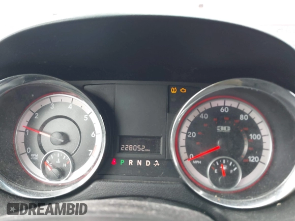 2014 Dodge Grand Caravan SXT with VIN 2C4RDGCG1ER371386, listed as a IAAI auction lot 41822952 with 228,052 mi miles and . Bid and sale history available at DreamBid. Image 7.