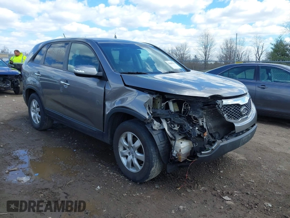 2012 Kia Sorento LX with VIN 5XYKT3A13CG283758, listed as a IAAI auction lot 41869331 with 192,187 mi miles. Bid and sale history available at carsss.com. Image 1.