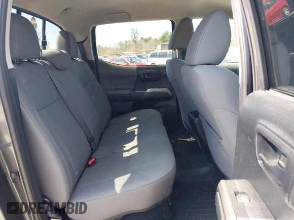 2017 Toyota Tacoma SR5 with VIN 3TMCZ5AN8HM104867, listed as a IAAI auction lot 41931133 with 76,051 mi miles. Bid and sale history available at carsss.com. Image 8.