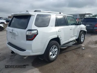 2020 Toyota 4Runner SR5 with VIN JTEZU5JR1L5219414, listed as a IAAI auction lot 42499908 with 28,457 mi miles and . Bid and sale history available at DreamBid. Image 4.