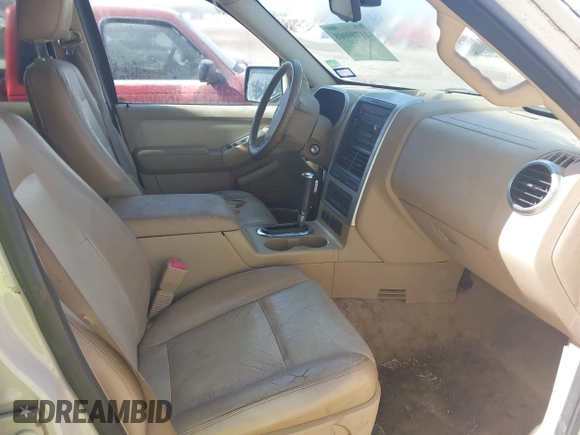 2006 Mercury Mountaineer z VIN 4M2EU37896ZJ00572, wystawiony jako IAAI lot #41709008 z przebiegiem Nie podano mil oraz . Historia ofert i sprzedaży dostępna na DreamBid. Obrazek 5.