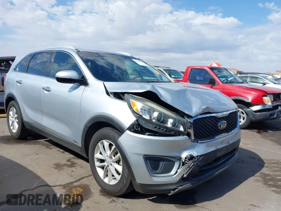 2017 Kia Sorento LX with VIN 5XYPGDA36HG280832, listed as a IAAI auction lot 42214948 with 120,318 mi miles and . Bid and sale history available at DreamBid. Image 6.