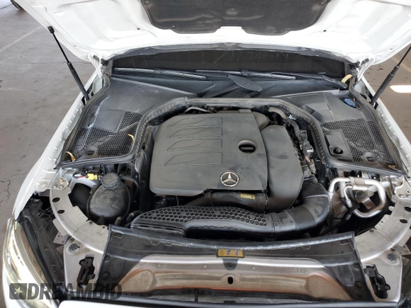 2019 Mercedes-Benz C 300 z VIN 55SWF8EB7KU317875, wystawiony jako Copart lot #55360285 z przebiegiem 39 945 mil mil oraz Szkoda całkowita • Salvage title. Historia ofert i sprzedaży dostępna na DreamBid. Obrazek 11.