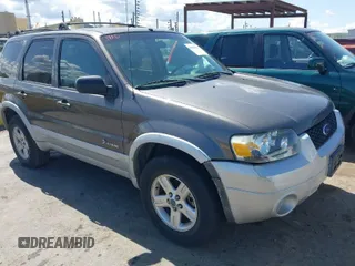 2006 Ford Escape Hybrid with VIN 1FMCU96H86KC82075, listed as a IAAI auction lot 41966536 with 91,270 mi miles and . Bid and sale history available at DreamBid. Image 1.