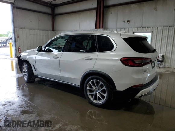 2020 BMW X5 xDrive40i with VIN 5UXCR6C09L9B69226, listed as a Copart auction lot 61435965 with Not provided miles and Salvage title. Bid and sale history available at DreamBid. Image 2.