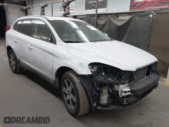 2011 Volvo XC60 3.0T with VIN YV4902DZ4B2179224, listed as a IAAI auction lot 42272698 with 95,022 mi miles and . Bid and sale history available at DreamBid. Image 1.