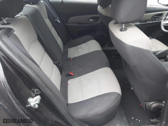 2015 Chevrolet Cruze LS with VIN 1G1PA5SG8F7280830, listed as a IAAI auction lot 41711433 with 87,715 mi miles. Bid and sale history available at carsss.com. Image 8.