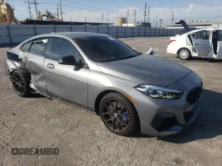 2022 BMW 2 Series M235i xDrive with VIN WBA13AL02N7K71926, listed as a Copart auction lot 63518154 with 31,422 mi miles and Salvage Title. Bid and sale history available at carsss.com. Image 4.