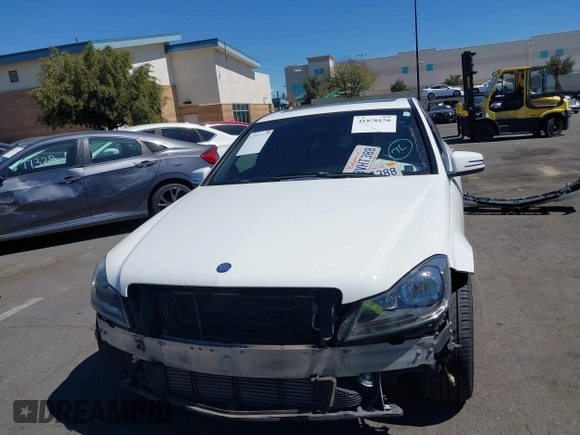 2014 Mercedes-Benz C C 250 Sport with VIN WDDGF4HB3EA965176, listed as a IAAI auction lot 41870150 with 211,085 mi miles. Bid and sale history available at carsss.com. Image 6.