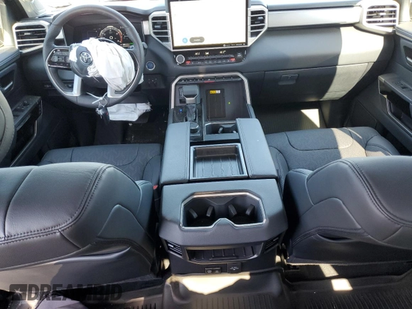2024 Toyota Tundra Limited Hybrid z VIN 5TFJC5DB7RX074962, wystawiony jako Copart lot #88689145 z przebiegiem 7 853 mil mil oraz Szkoda całkowita • Salvage title. Historia ofert i sprzedaży dostępna na DreamBid. Obrazek 8.