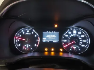 2021 Kia Forte GT-Line z VIN 3KPF34AD2ME330827, wystawiony jako IAAI lot #41967454 z przebiegiem 80 641 mil mil oraz . Historia ofert i sprzedaży dostępna na DreamBid. Obrazek 7.
