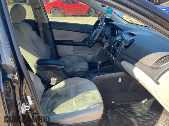 2010 Kia Forte EX with VIN KNAFU4A23A5159425, listed as a Copart auction lot 84051794 with 216,359 mi miles and Clean Title. Bid and sale history available at carsss.com. Image 5.