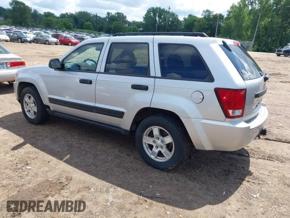 2005 Jeep Grand Cherokee Laredo with VIN 1J4GR48K55C573607, listed as a IAAI auction lot 42834424 with 130,275 mi miles and . Bid and sale history available at DreamBid. Image 3.