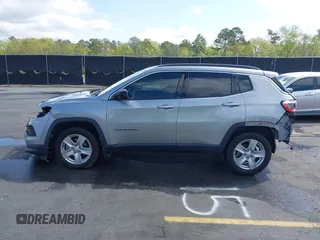 2022 Jeep Compass Latitude with VIN 3C4NJCBB3NT188428, listed as a IAAI auction lot 41930096 with 37,085 mi miles and . Bid and sale history available at DreamBid. Image 14.