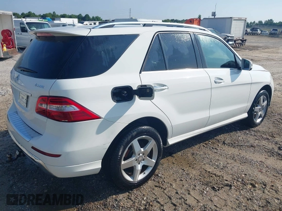 2015 Mercedes-Benz M 350 with VIN 4JGDA5HB8FA555696, listed as a IAAI auction lot 42156465 with 92,660 mi miles and . Bid and sale history available at DreamBid. Image 4.