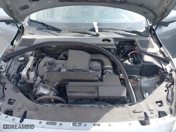 2013 Volvo S60 T5 Premier with VIN YV1612FSXD2181849, listed as a IAAI auction lot 42049239 with 114,367 mi miles. Bid and sale history available at carsss.com. Image 10.