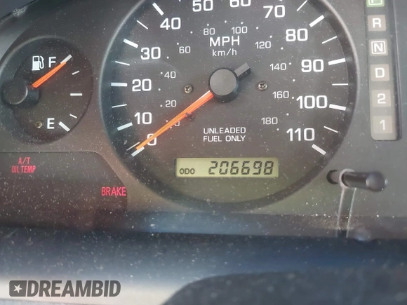 2000 Nissan Frontier XE z VIN 1N6DD26S2YC426161, wystawiony jako IAAI lot #42143414 z przebiegiem 206 698 mil mil oraz . Historia ofert i sprzedaży dostępna na DreamBid. Obrazek 12.