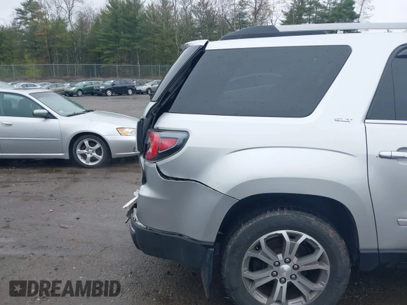 2015 GMC Acadia SLT with VIN 1GKKVRKD6FJ382279, listed as a IAAI auction lot 42165910 with 113,952 mi miles. Bid and sale history available at carsss.com. Image 17.
