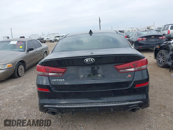 2020 Kia Optima LX with VIN 5XXGT4L3XLG405496, listed as a IAAI auction lot 41582977 with 71,201 mi miles. Bid and sale history available at carsss.com. Image 17.