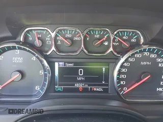 2018 Chevrolet Suburban LS z VIN 1GNSKGKC6JR150248, wystawiony jako IAAI lot #42219120 z przebiegiem 48 321 mil mil oraz . Historia ofert i sprzedaży dostępna na DreamBid. Obrazek 7.