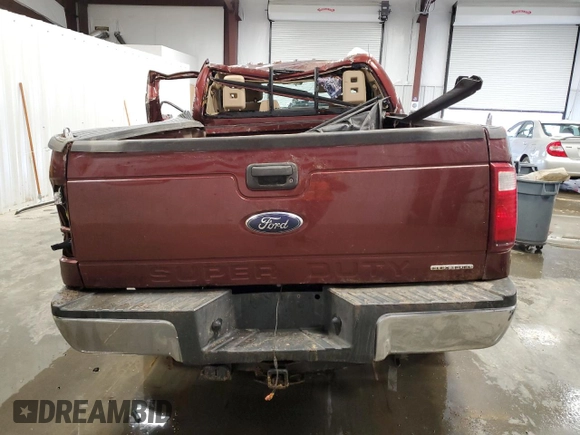 2015 Ford F-250 XLT z VIN 1FT7X2B61FED02464, wystawiony jako Copart lot #51217505 z przebiegiem 159 967 mil mil oraz Szkoda całkowita • Salvage title. Historia ofert i sprzedaży dostępna na DreamBid. Obrazek 6.