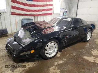 1991 Chevrolet Corvette with VIN 1G1YZ23J8M5801771, listed as a Copart auction lot 84001004 with 10,428 mi miles and Clean title. Bid and sale history available at DreamBid. Image 1.