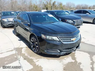 2016 Chevrolet Impala LT with VIN 2G1115S33G9205696, listed as a IAAI auction lot 41725183 with 195,951 mi miles. Bid and sale history available at carsss.com. Image 1.