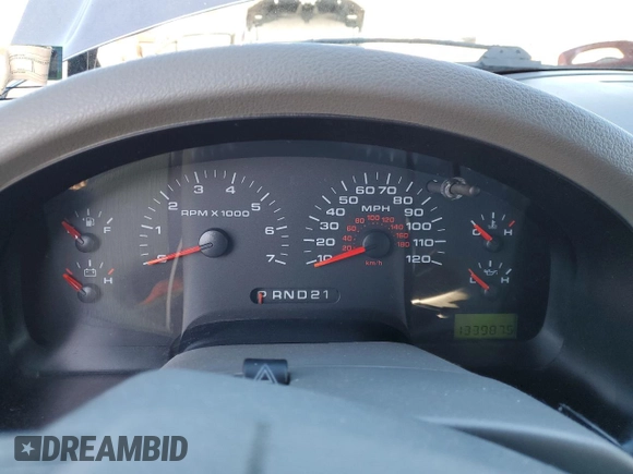2007 Ford F-150 XLT z VIN 1FTPW04557KB83543, wystawiony jako Copart lot #45910455 z przebiegiem 133 987 mil mil oraz Czysty tytuł • Clean title. Historia ofert i sprzedaży dostępna na DreamBid. Obrazek 9.