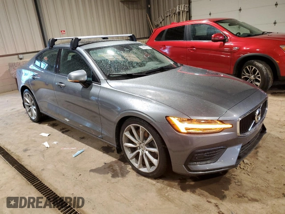 2020 Volvo S60 Momentum with VIN 7JRA22TKXLG065281, listed as a Copart auction lot 44402084 with 50,008 mi miles. Bid and sale history available at carsss.com. Image 4.