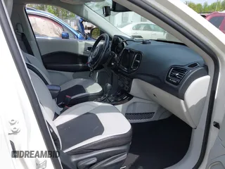2021 Jeep Compass Limited with VIN 3C4NJDCB5MT588915, listed as a IAAI auction lot 42112656 with 70,543 mi miles and . Bid and sale history available at DreamBid. Image 5.