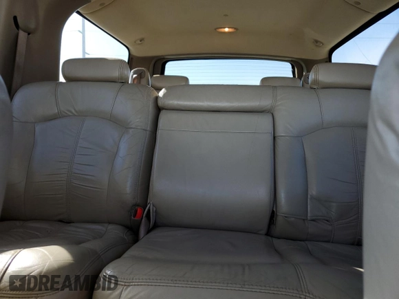 2002 Chevrolet Suburban LS with VIN 3GNEC16Z52G312149, listed as a Copart auction lot 43141635 with 273,544 mi miles and Salvage Title. Bid and sale history available at carsss.com. Image 10.