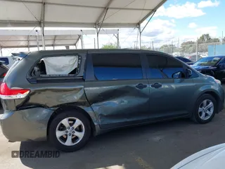 2014 Toyota Sienna L with VIN 5TDZK3DC6ES441417, listed as a IAAI auction lot 41950033 with 170,804 mi miles. Bid and sale history available at carsss.com. Image 13.
